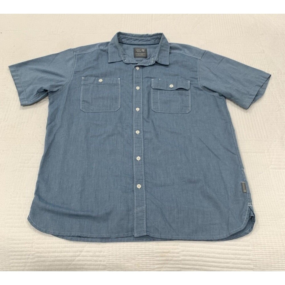 Mountain Hardwear Men Size Large Chambray Full Button Down Short Sleeve Shirt